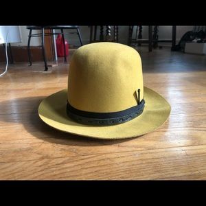 Bailey Brodnax Moldabale crown fedora